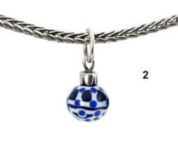 Zeige Details für Blaue Weihnachtskugel Anhänger 2 Bild von Blaue Weihnachtskugel Anhänger 2