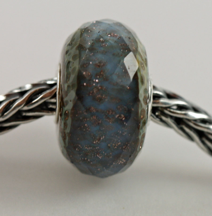 Bild von Troll Agate 94 TROLLBEADS  DAY 2022 Original Abbildung TGLBE-30086 "mit Einkaufwagen Chip am Schlüsselanhänger" 